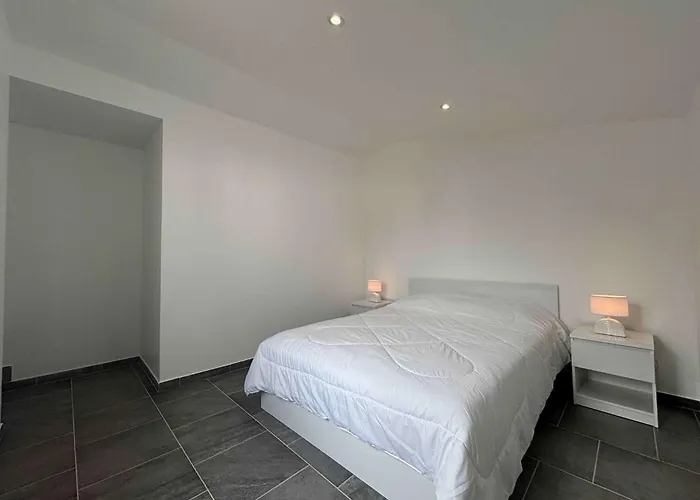 Villa Maison 6 Couchages 50M De La Plage Des Huttes - Sdo000-095 *