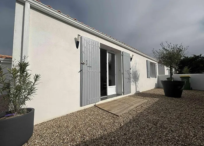 Villa Maison 6 Couchages 50M De La Plage Des Huttes - Sdo000-095 *