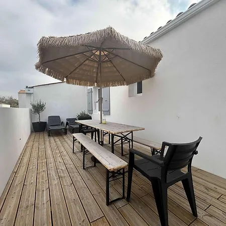 Maison 6 Couchages 50M De La Plage Des Huttes - Sdo000-095